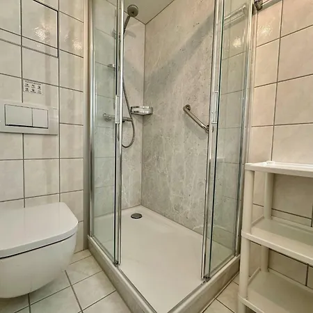 Liebevoll Eingerichtete Fuer 4 Mit Balkon In Lejlighed *